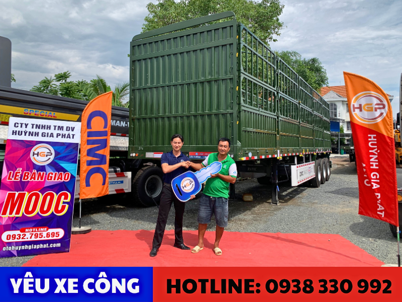 Mua xe - mooc vào ngày đẹp